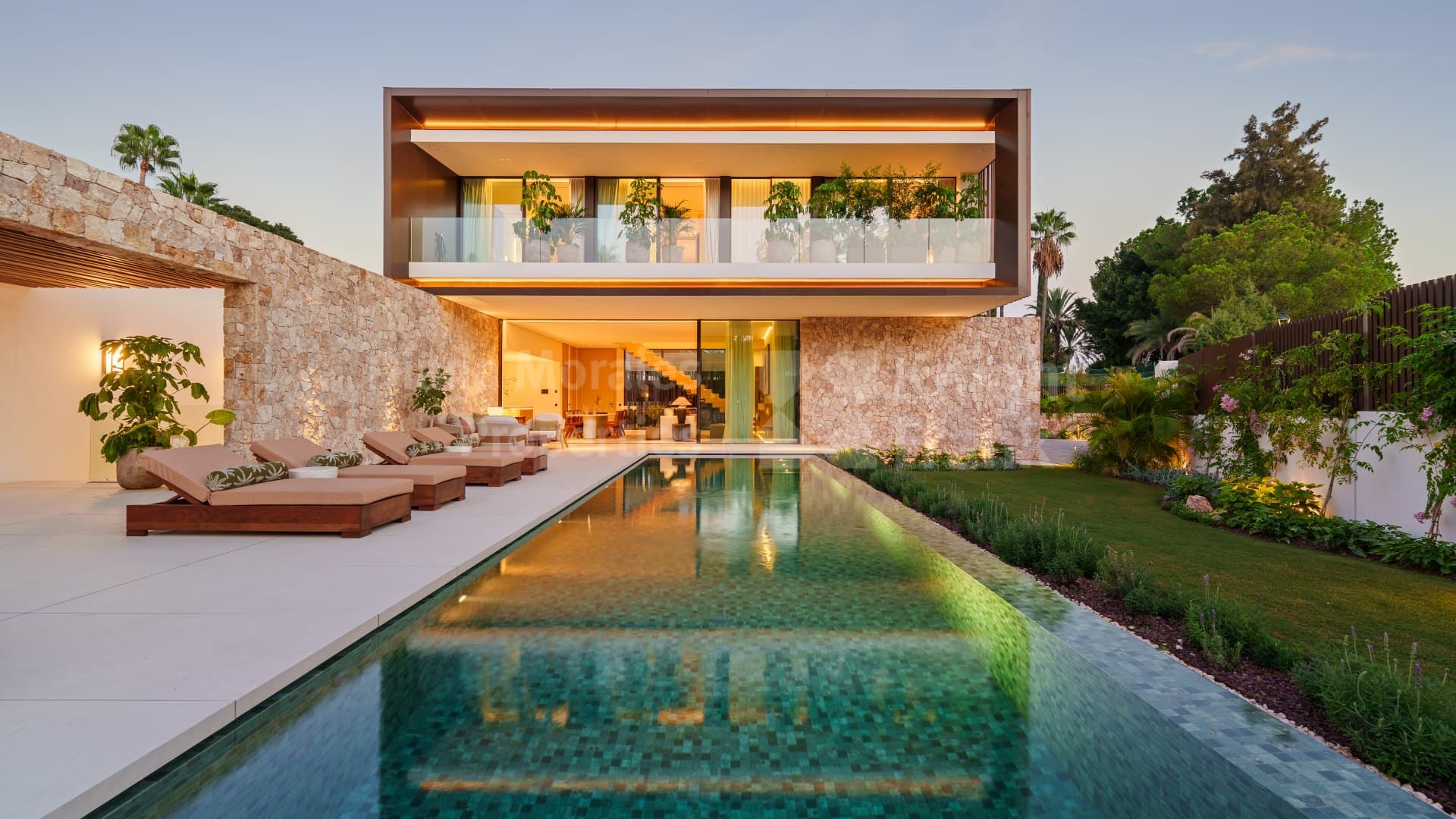 Reforma integral de villa con piscina · Marbella